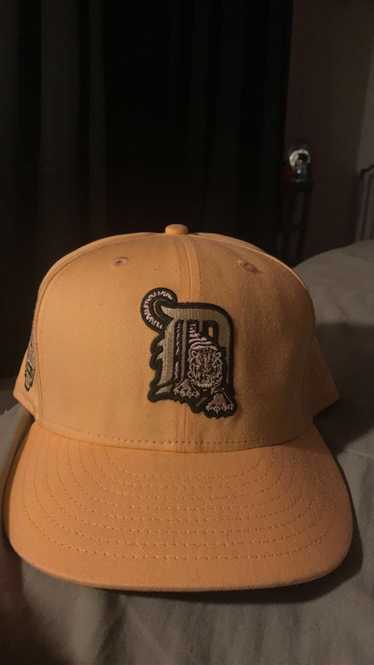 New Era Exclusive Fitted Peach Detroit Tigers 200… - image 1