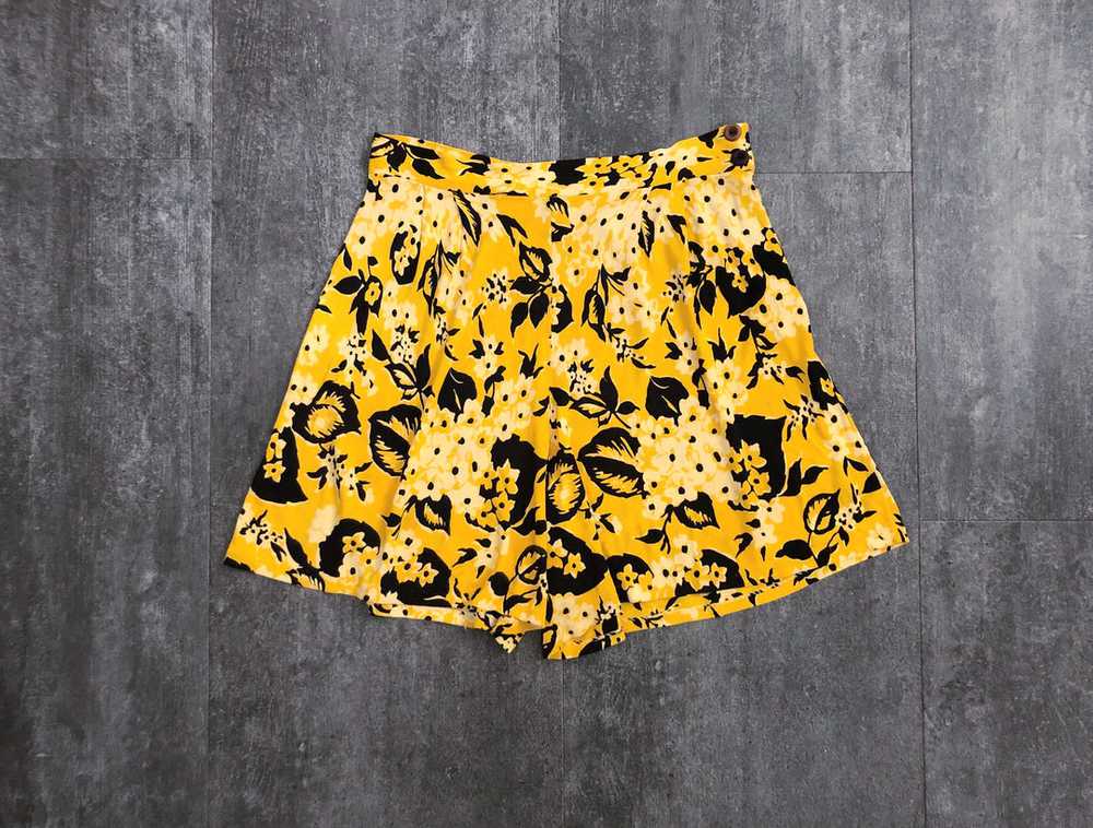 1940s jersey shorts . vintage 40s floral print sh… - image 1