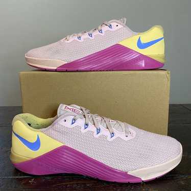 Nike Nike Metcon 5 ‘Washed Coral Pink’ Wmns Size 1