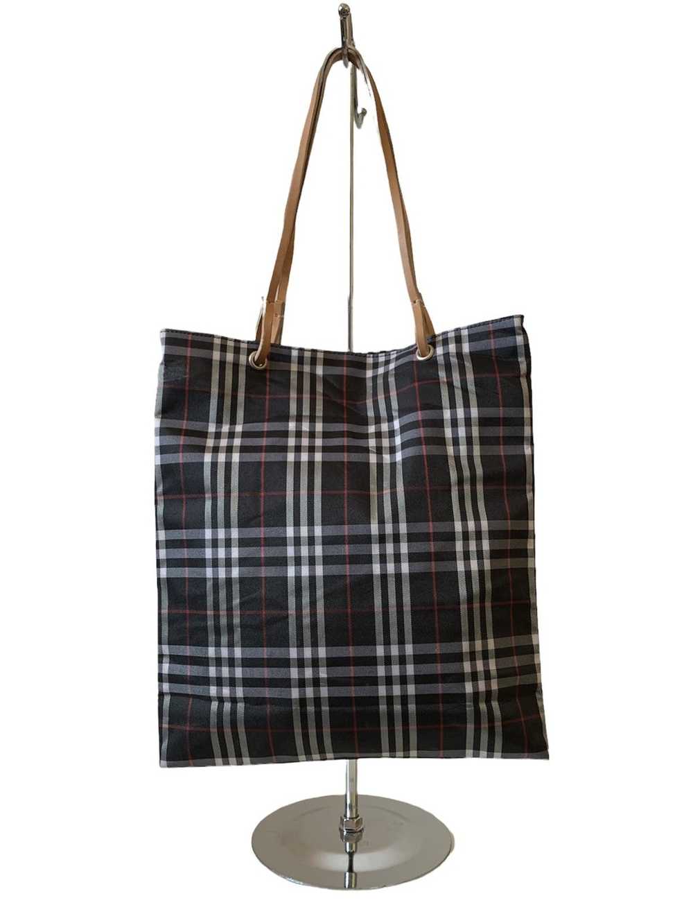 Bag × Burberry × Luxury Luxury Burberry Tote Bag - image 2