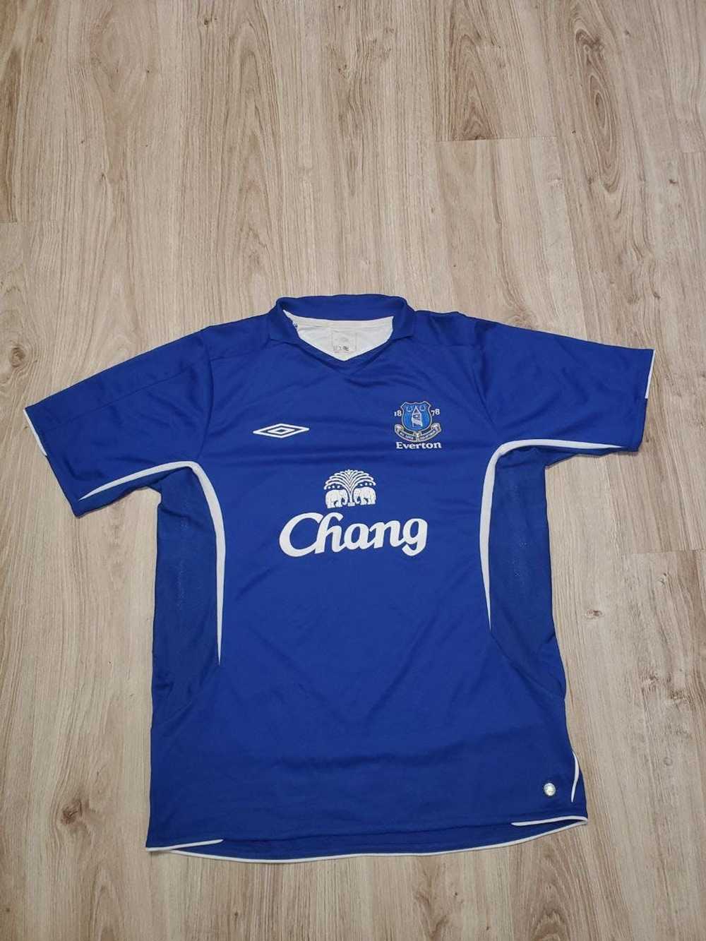 Soccer Jersey × Umbro × Vintage Umbro Everton Hom… - image 1