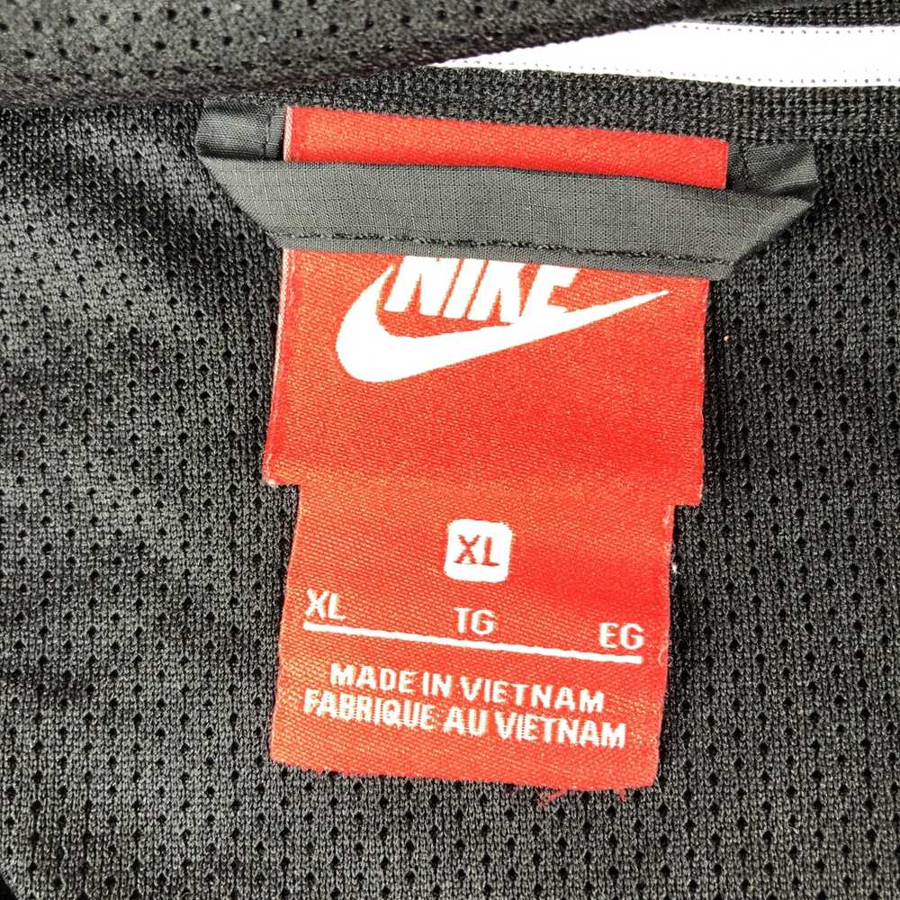 Nike Nike Light Jacket Black & White Full Zipper … - image 8
