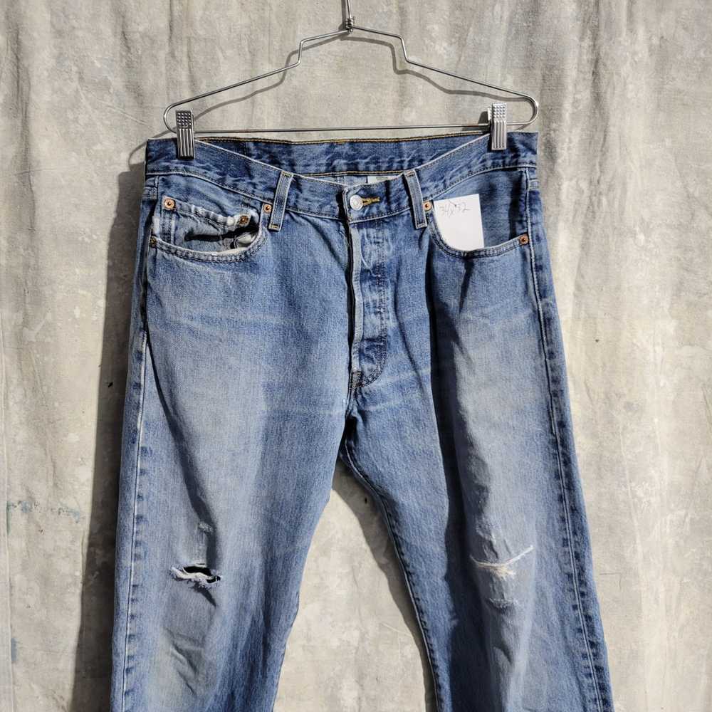Levi's Distressed Levi's Jeans 501 Button Fly 34x… - image 2