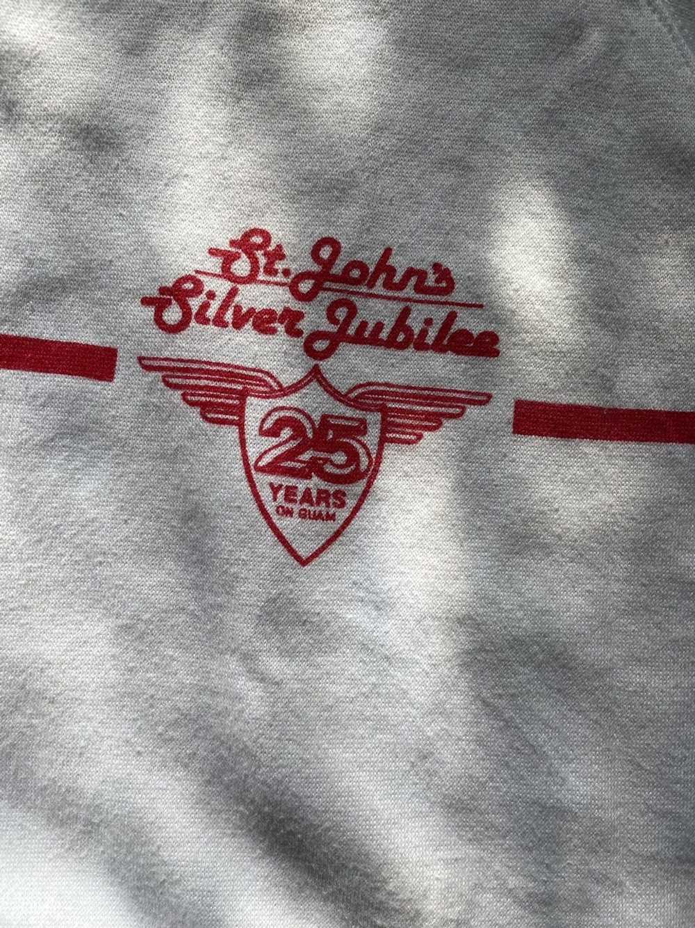 Vintage Vintage 90s White Crewneck St.John’s Silv… - image 5