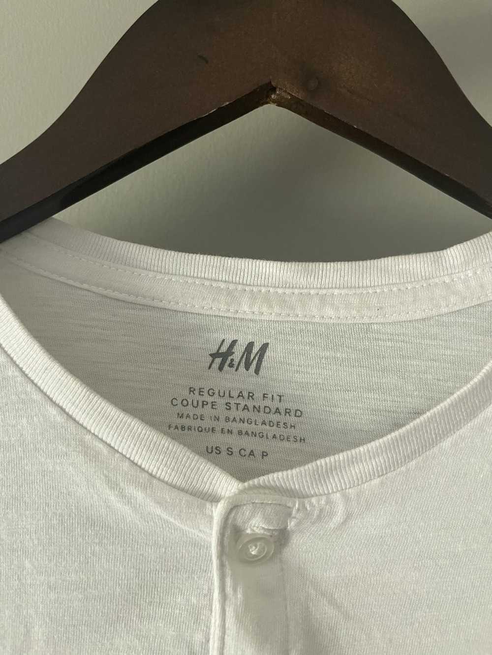 H&M H&M Man Basic White Tee - image 2