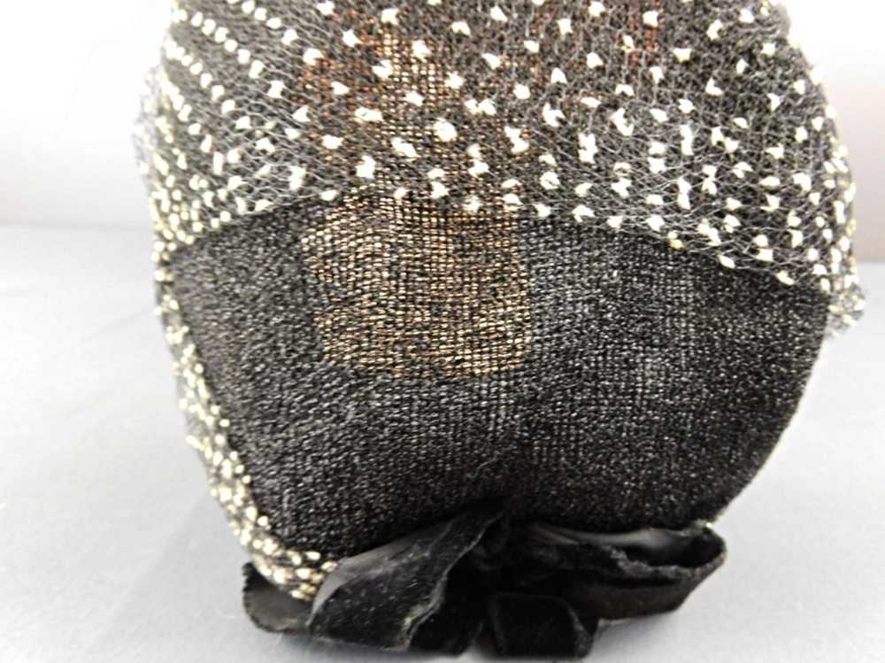 Vintage Black 1950s Hat with Black & White Nettin… - image 8