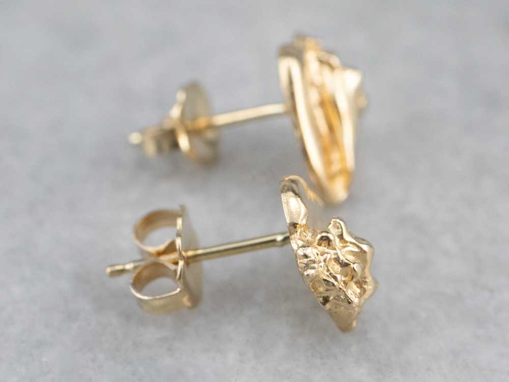 Golden Conch Shell Stud Earrings - image 5