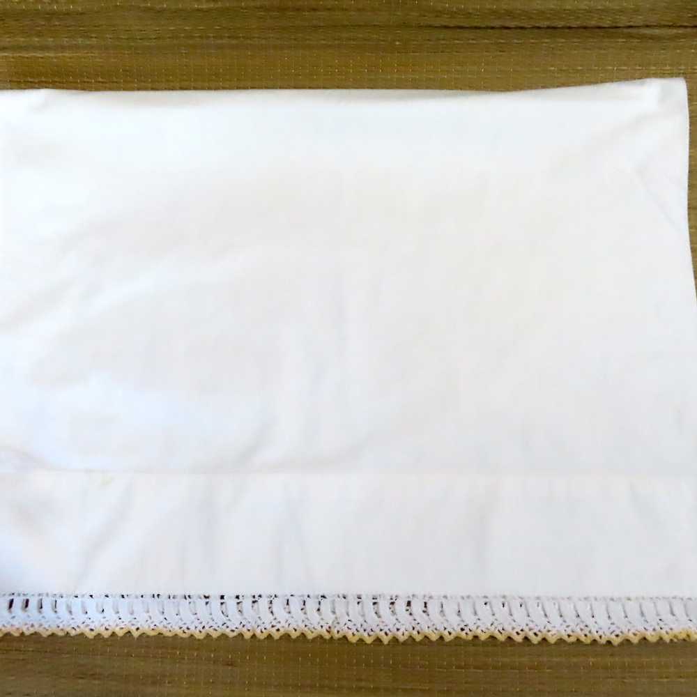 Pair Vintage White Pillowcases Hand Crochet Lace … - image 2
