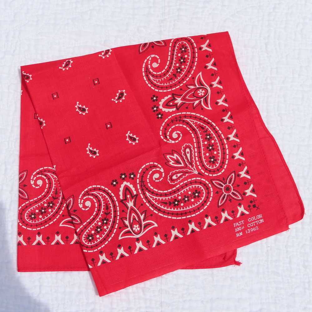 Vintage Red Bandana Handkerchief Paisley Fast Col… - image 1