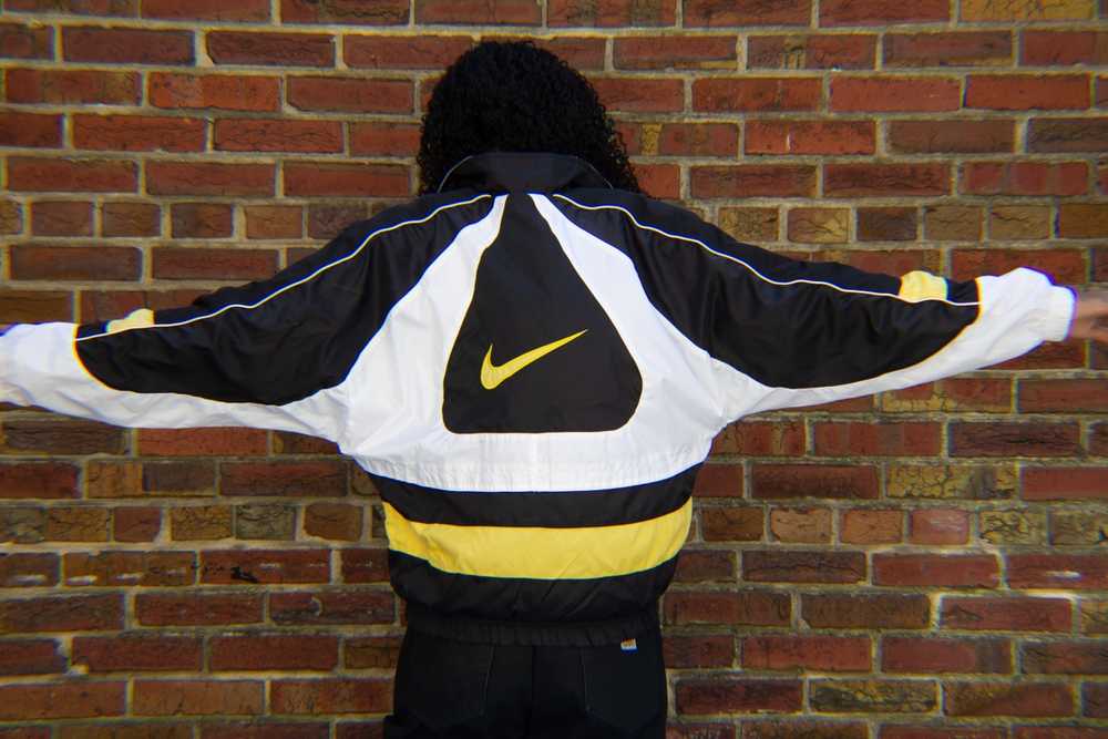 Nike × Streetwear × Vintage Vintage Nike WindBrea… - image 3