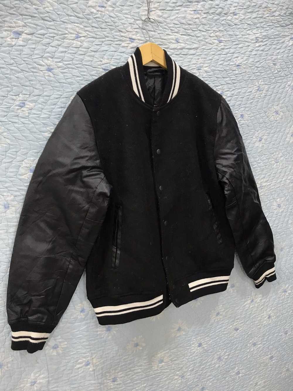 Japanese Brand × Streetwear × Varsity Jacket D48.… - image 3