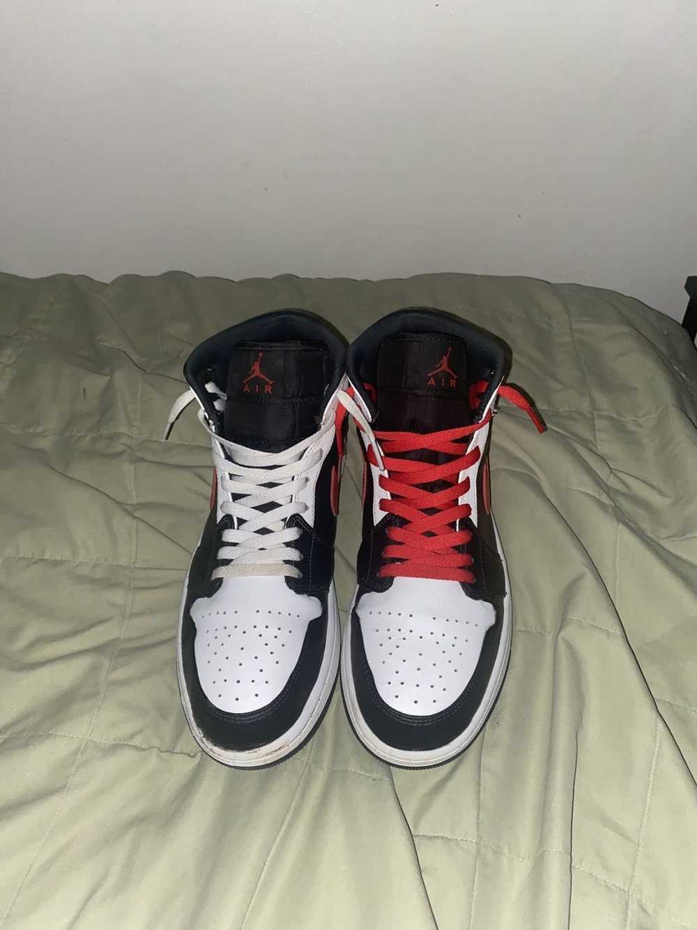 Jordan Brand × Nike Mens Jordan 1 chile red mid - Gem