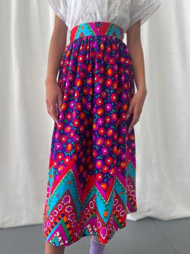 Vibrant printed vintage skirt waist "25"