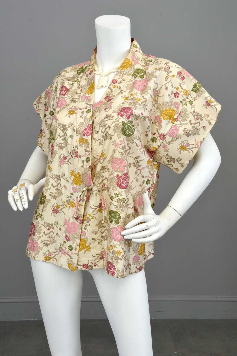 1970s doing 40s Floral Kimono Jacket - image 2
