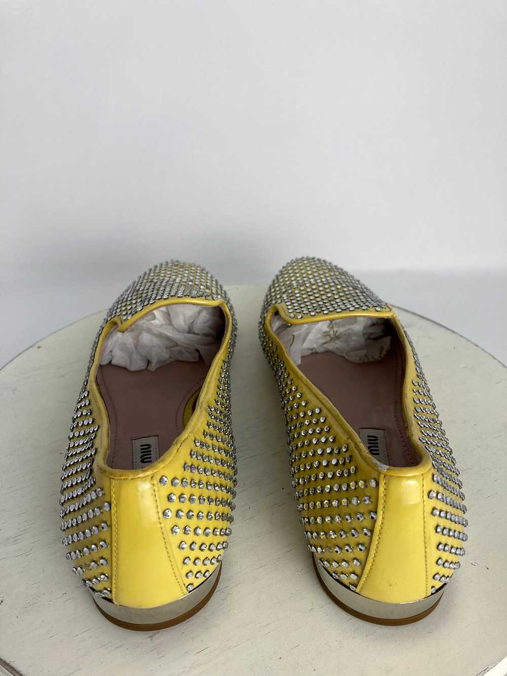 Miu Miu Size 8 (38) Yellow Leather Rhinestone Loa… - image 4