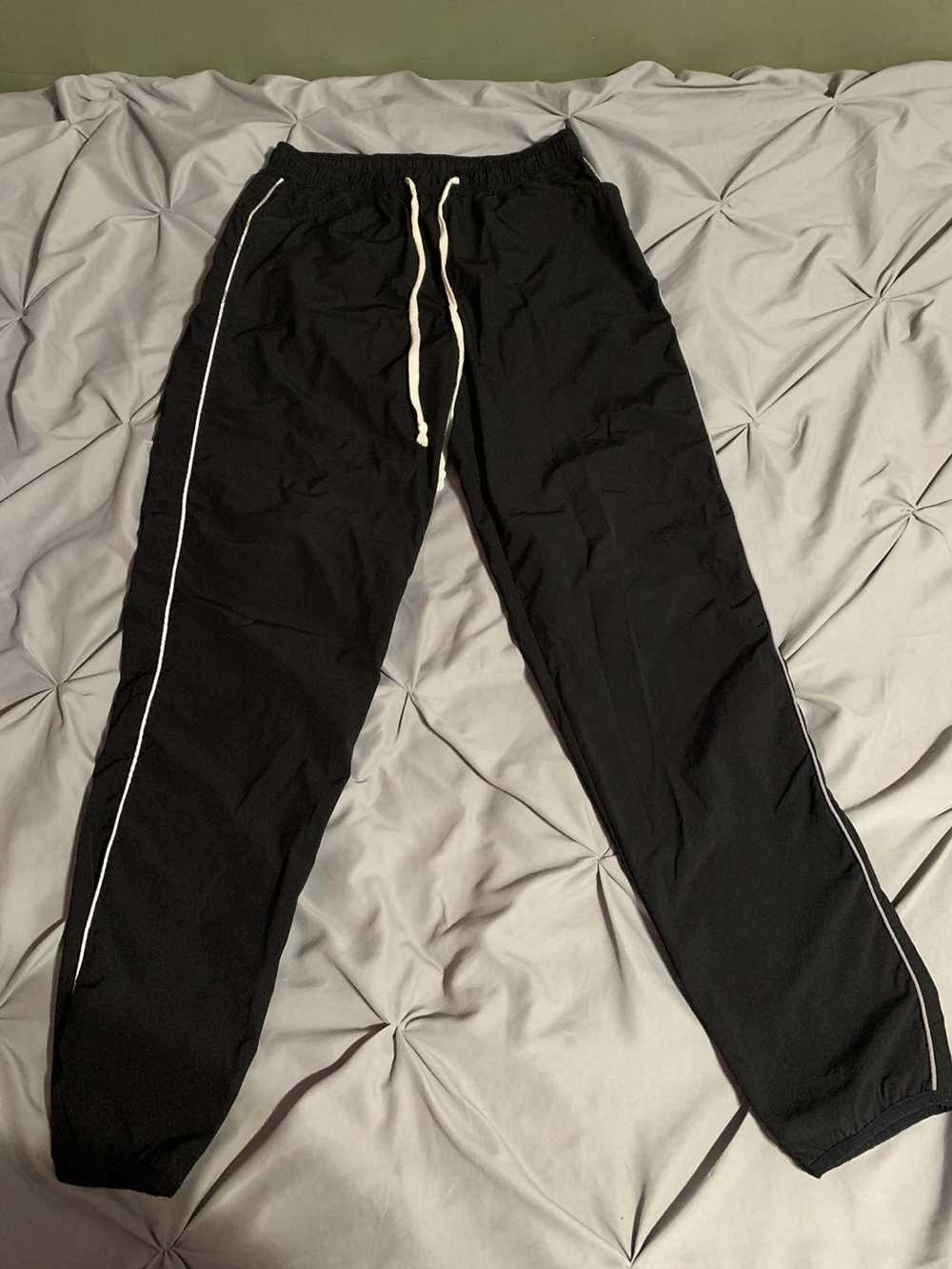 Who Is Jacov 3M Piping Track Pants Size Medium - image 2