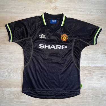 Original Manchester United Retro Jersey in Ikorodu - Clothing