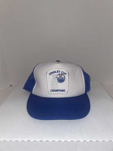 CustomCat Edmonton Oilers Gear Logo Vintage NHL Crewneck Sweatshirt Sport Grey / L