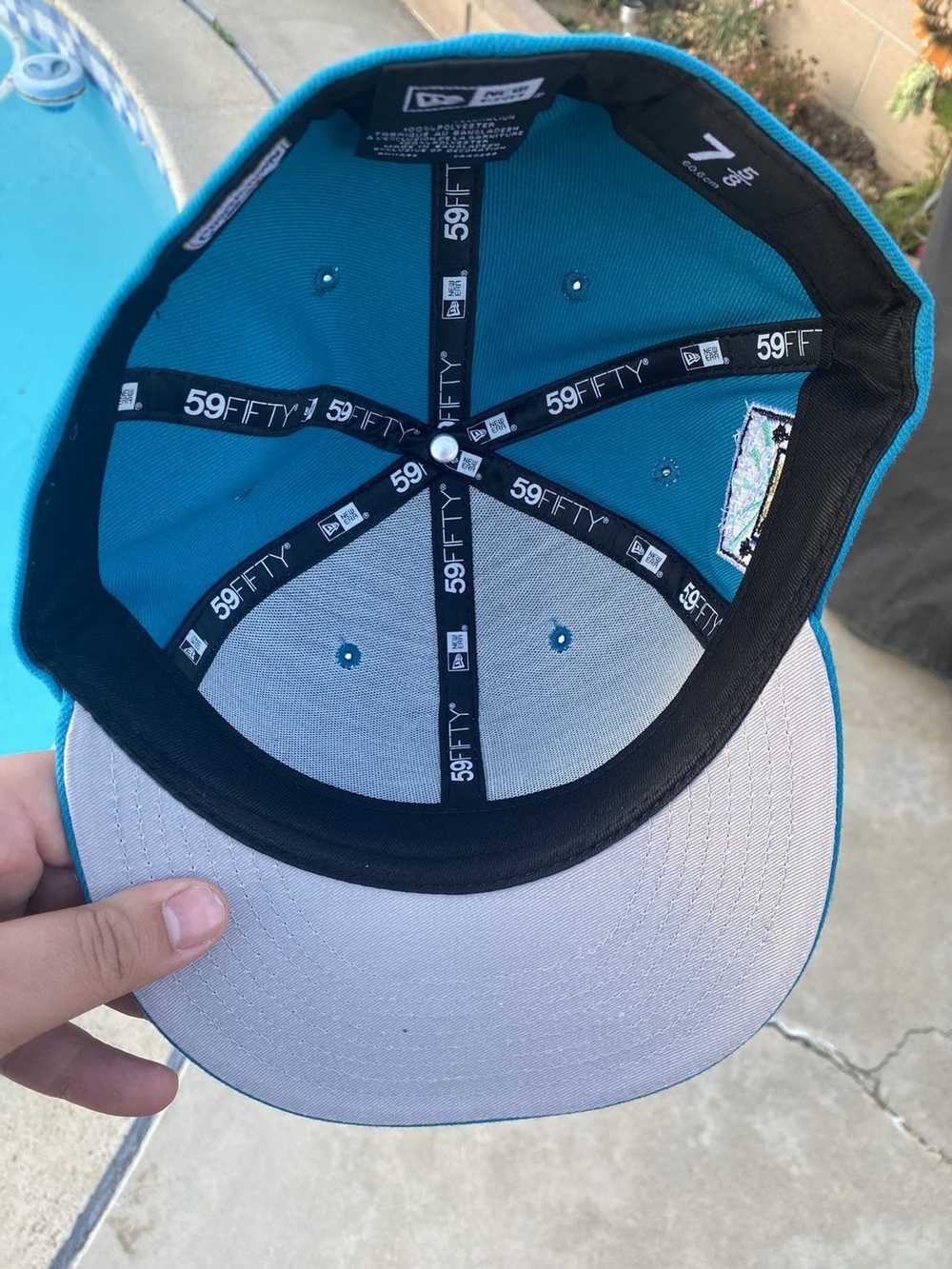 New Era Dodgers 7 5/8s hat - image 5