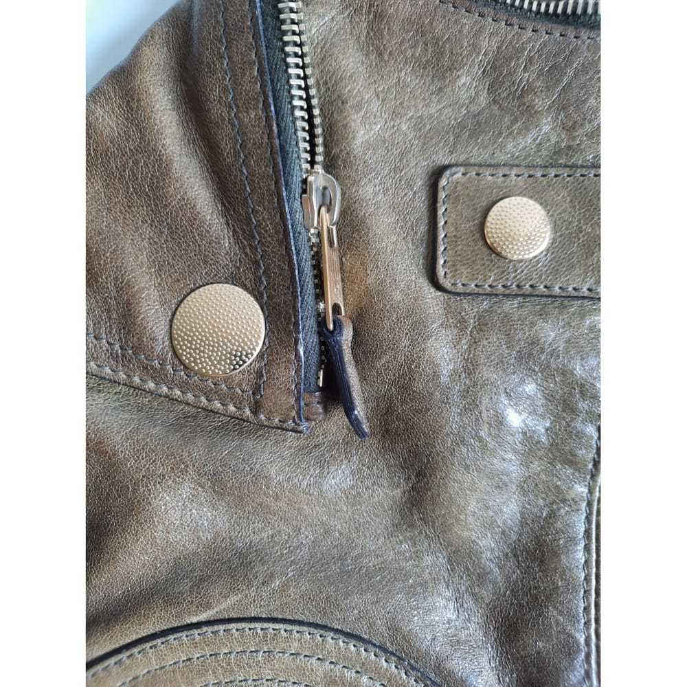 Alexander McQueen Manta leather clutch bag - image 3