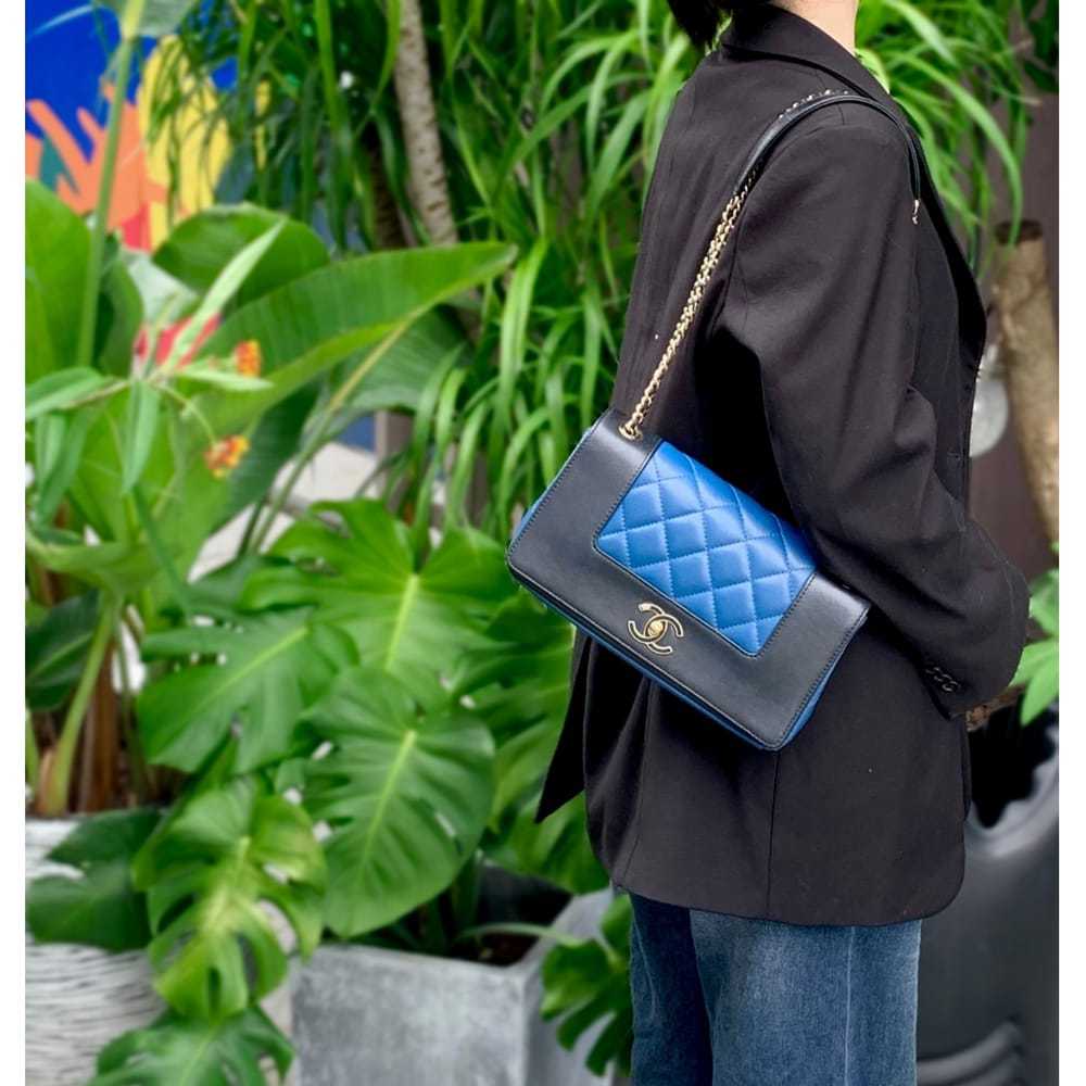 Chanel Diana leather crossbody bag - image 10