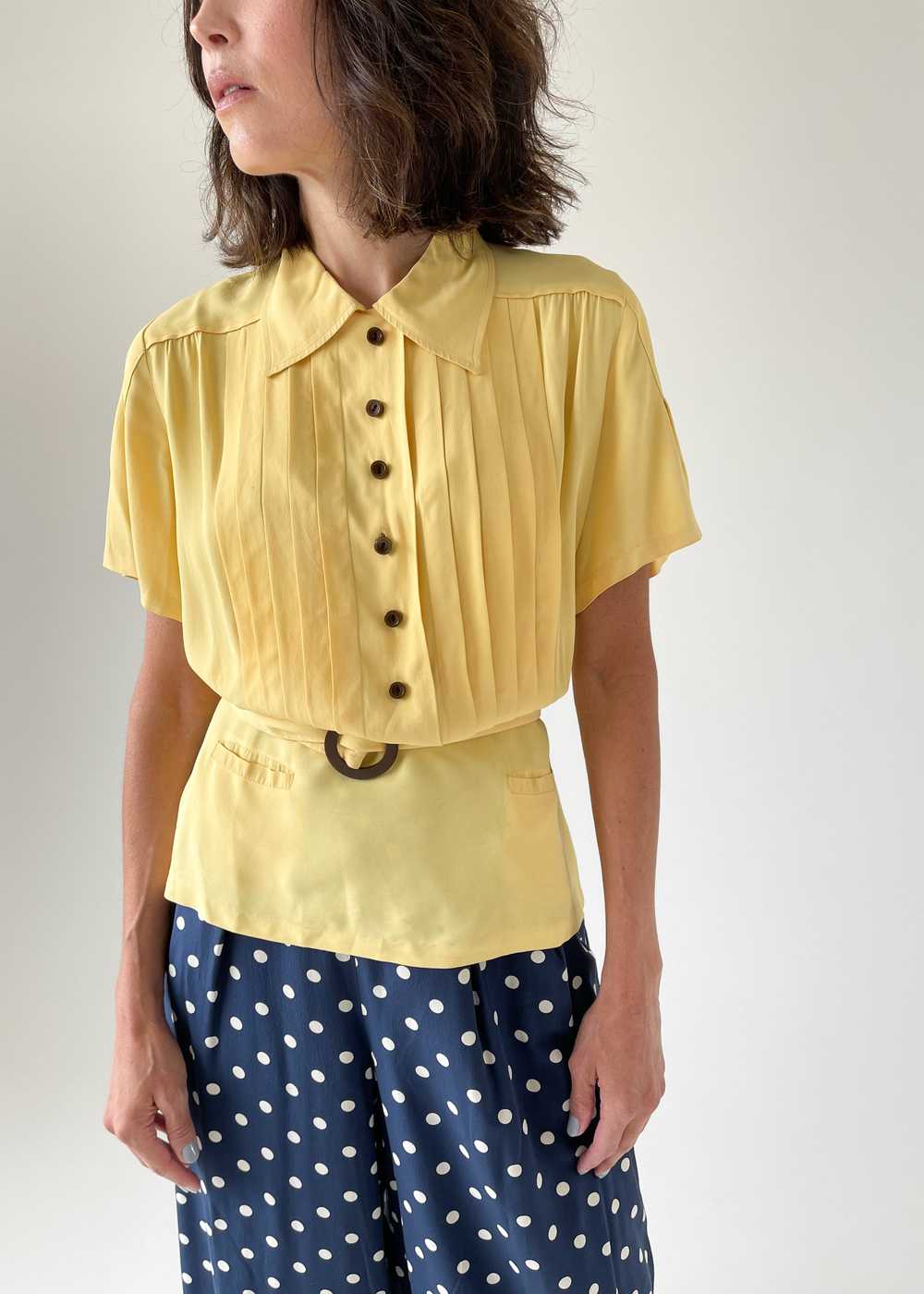 Vintage 1940s Daffodil Yellow Rayon Shirt - image 4