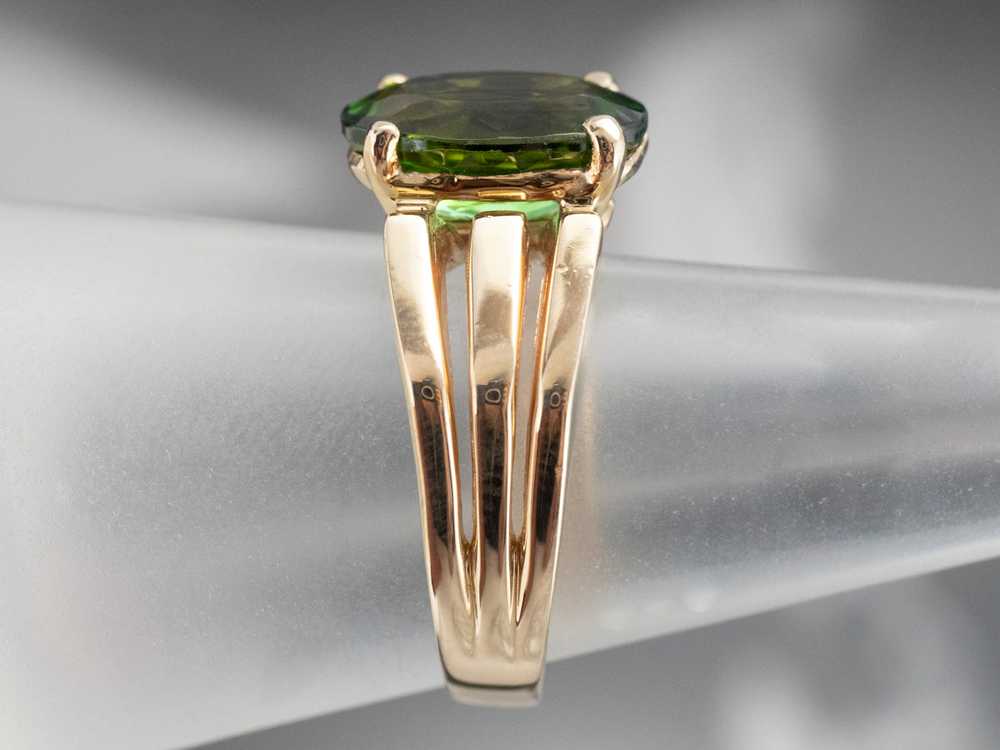 Vintage Green Tourmaline and Gold Ring - image 9
