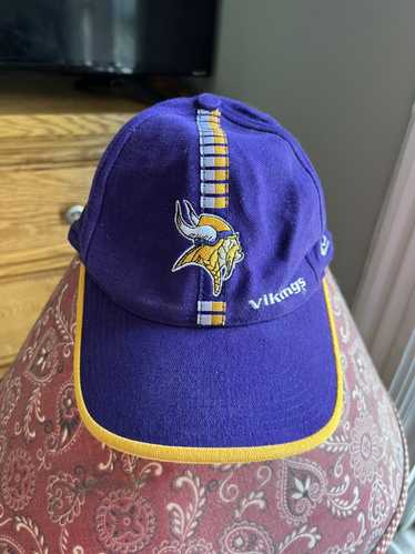 Minnesota Vikings New Era Jammer Trucker 9FORTY Snapback Hat - Purple