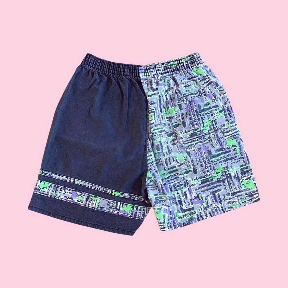 Vintage Vintage 1990s abstract shorts - image 2
