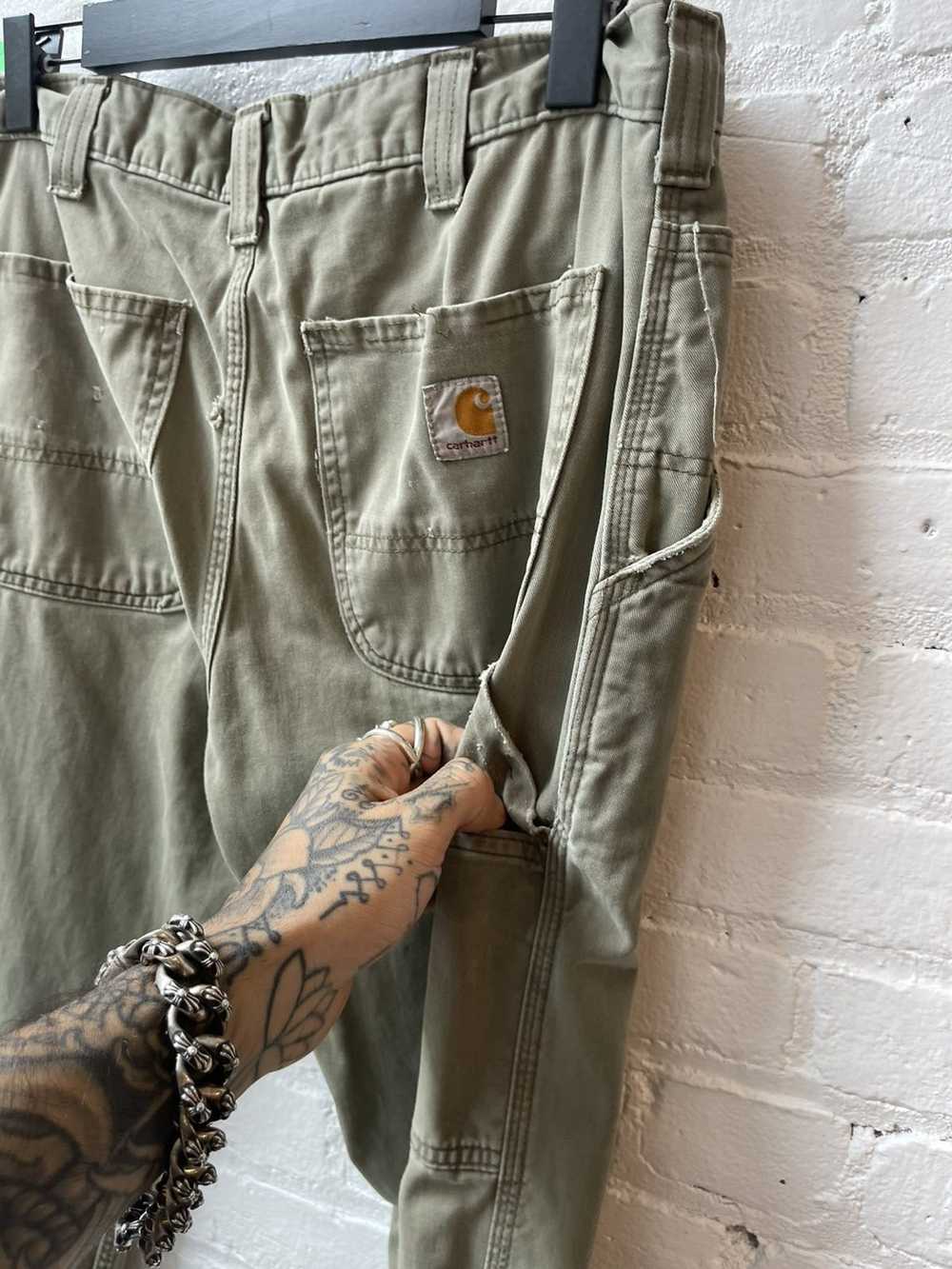 Carhartt × Vintage Vintage THRASHED Carhartt Jean… - image 9