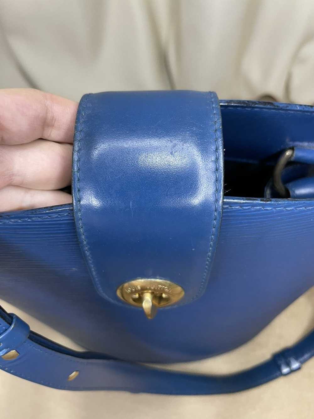 Louis Vuitton Louis Vuitton Vintage Cluny Handbag - image 9