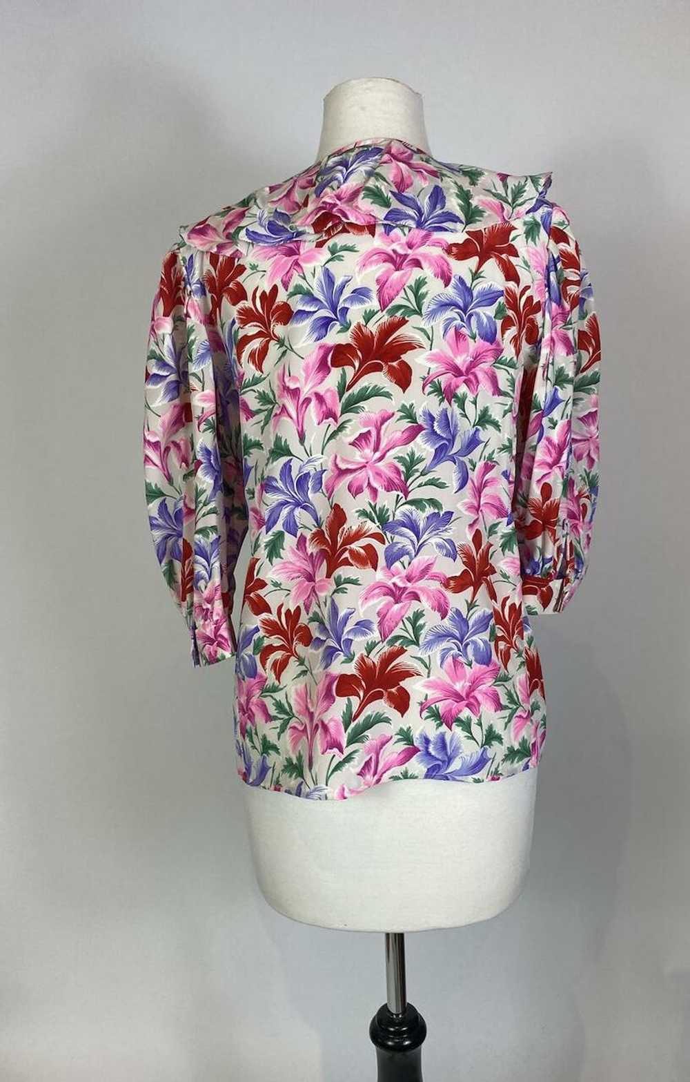 1980s - 1990s Emanuel Ungaro Silk Floral Puff Sle… - image 4