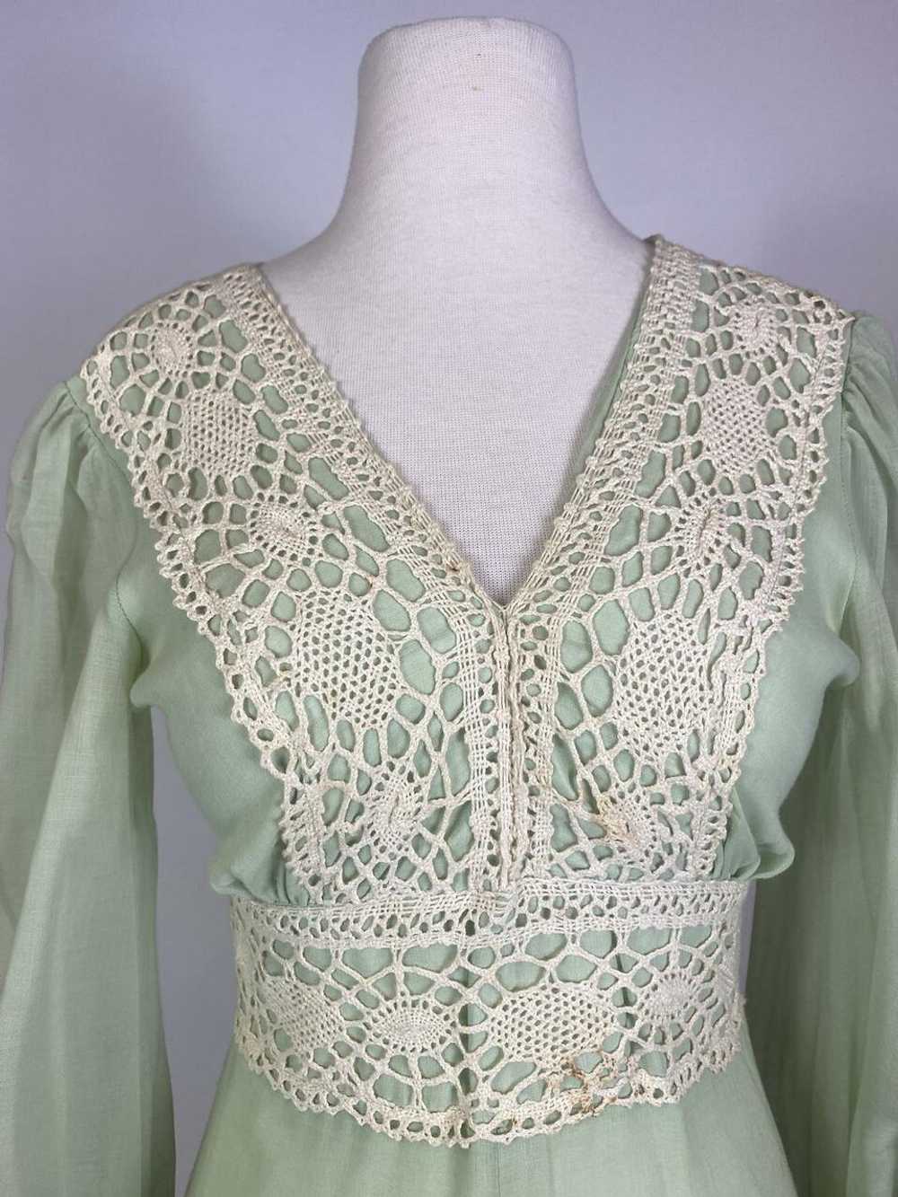 1970s GUNNE SAX Mint Green Crochet Prairie Dress - image 3