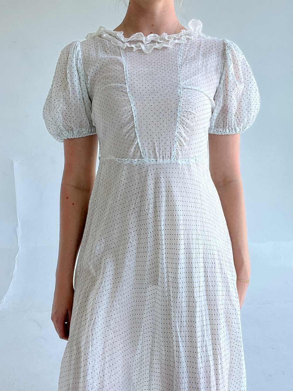 1930's Swiss Dot Puffed Sleeve Dress - image 4