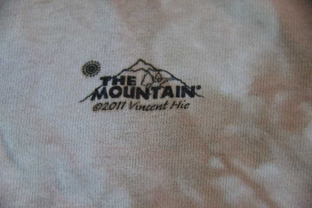 Gildan × The Mountain × Vintage Vintage Gildan Th… - image 5
