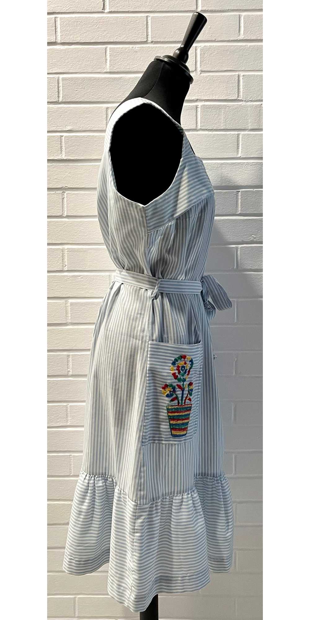 1960s Striped Embroidered Sundress/ Housedress - image 5