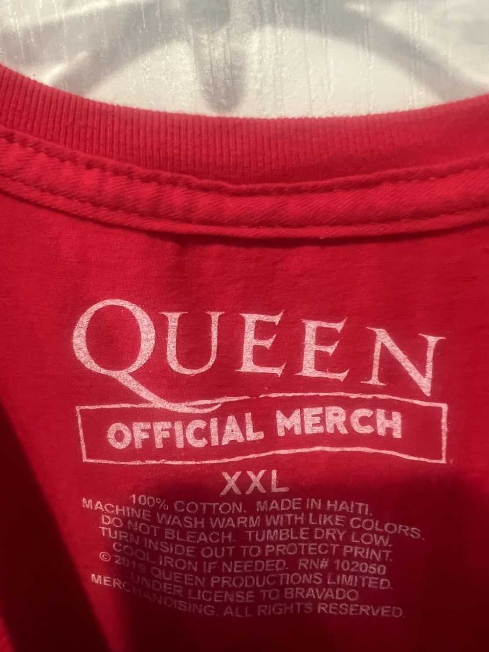 Queen Tour Tee Queen Another One Bites The Dust U… - image 2