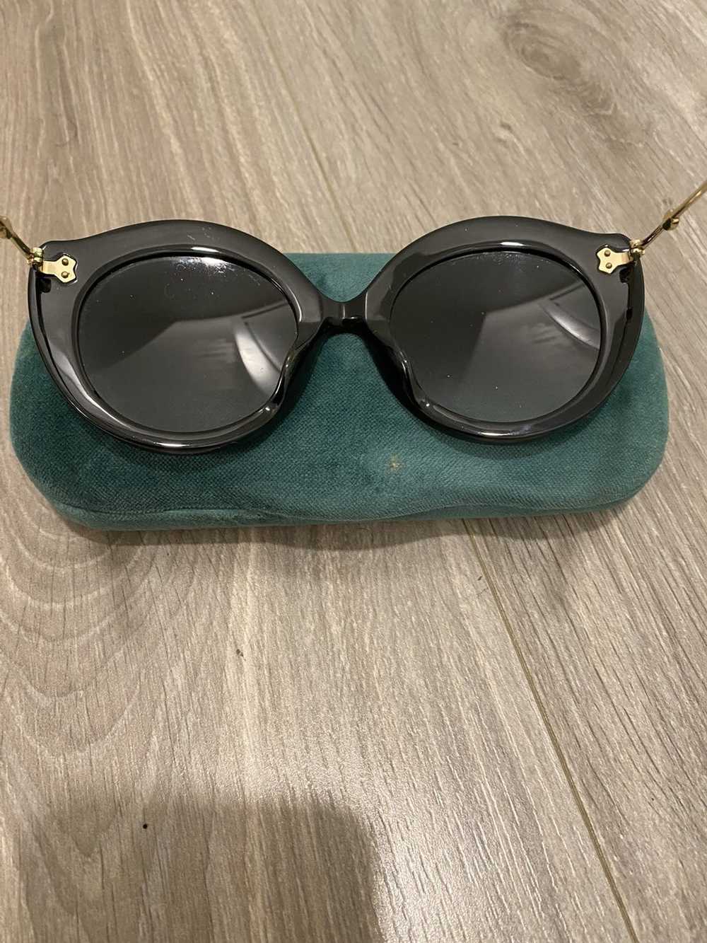 Gucci Gucci Cat Eye Sunglasses w / swarovski crys… - image 4