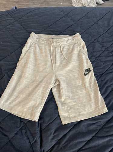 Nike Nike Tech Shorts White/Grey/Tan