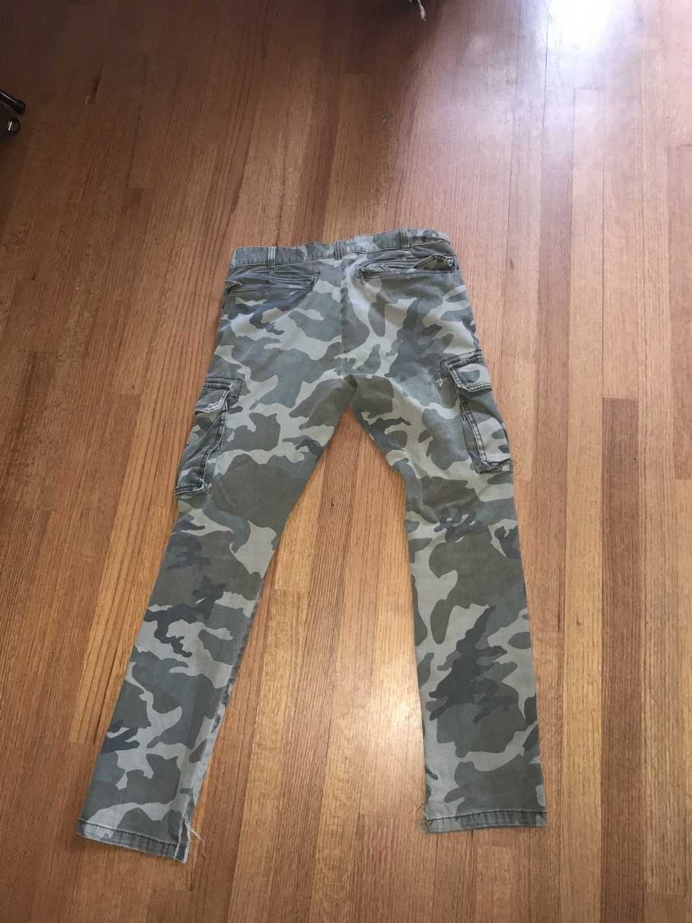 Pacsun Camo cargos - image 4