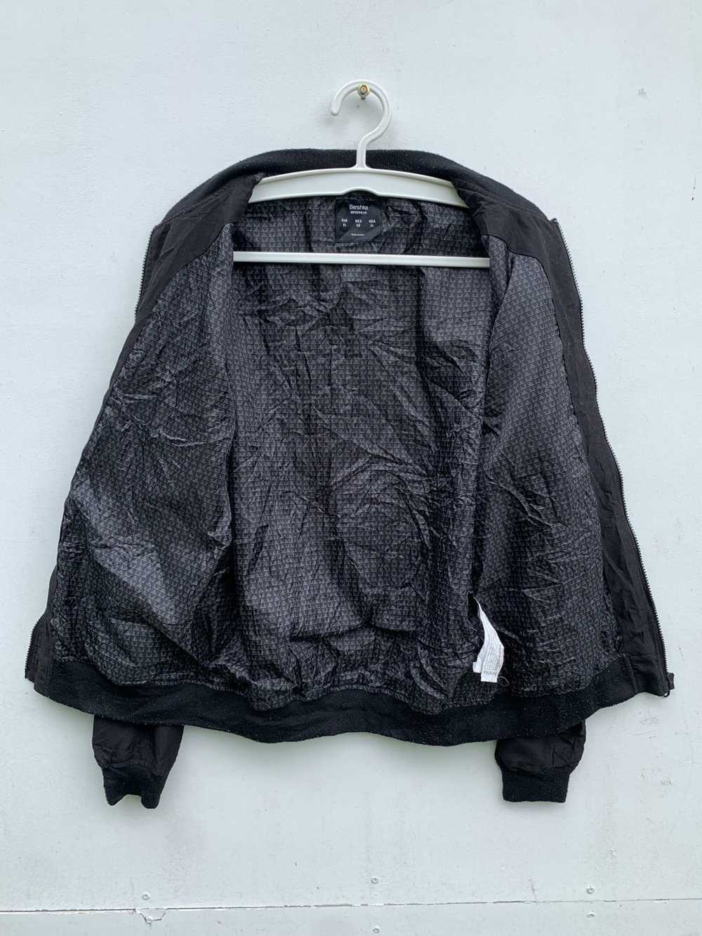 Bershka Bershka Light Bomber Jacket - image 7