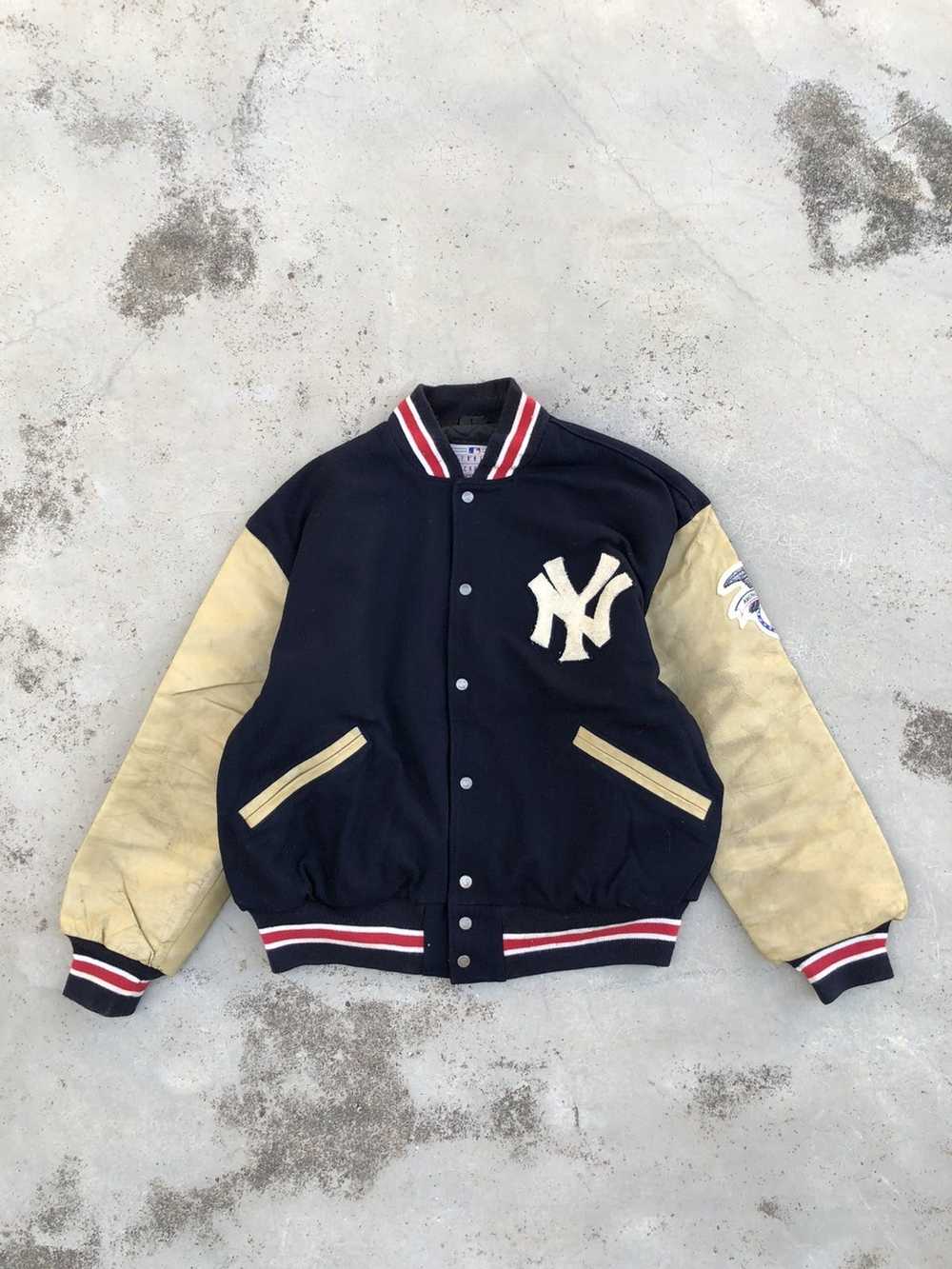 MLB × Vintage × Yankees 🔥RARE🔥 Vintage Officially M… - Gem