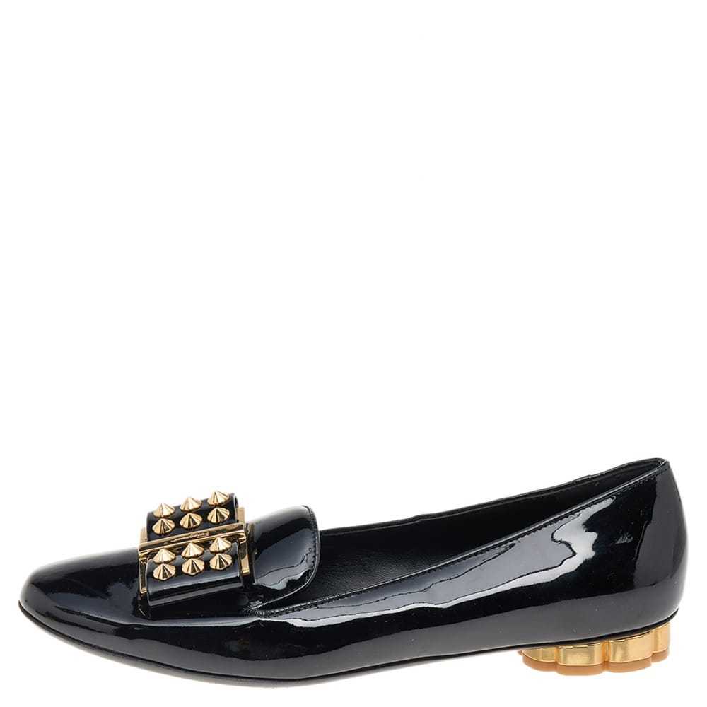 Salvatore Ferragamo Patent leather flats - image 8