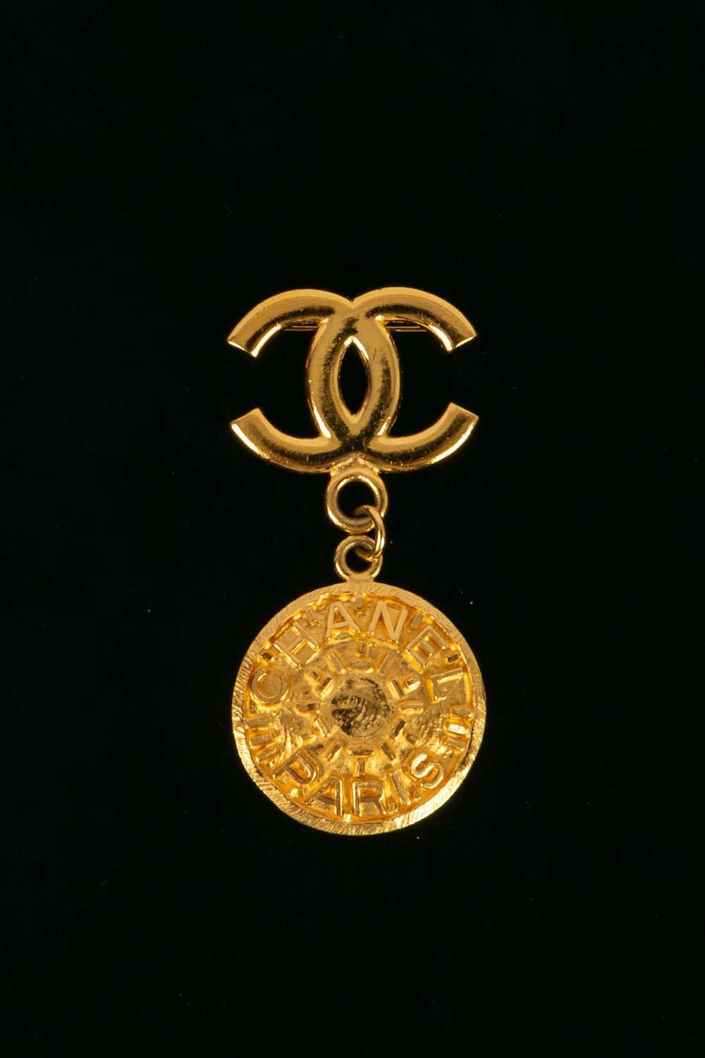 Chanel 1995 gold brooch - image 2