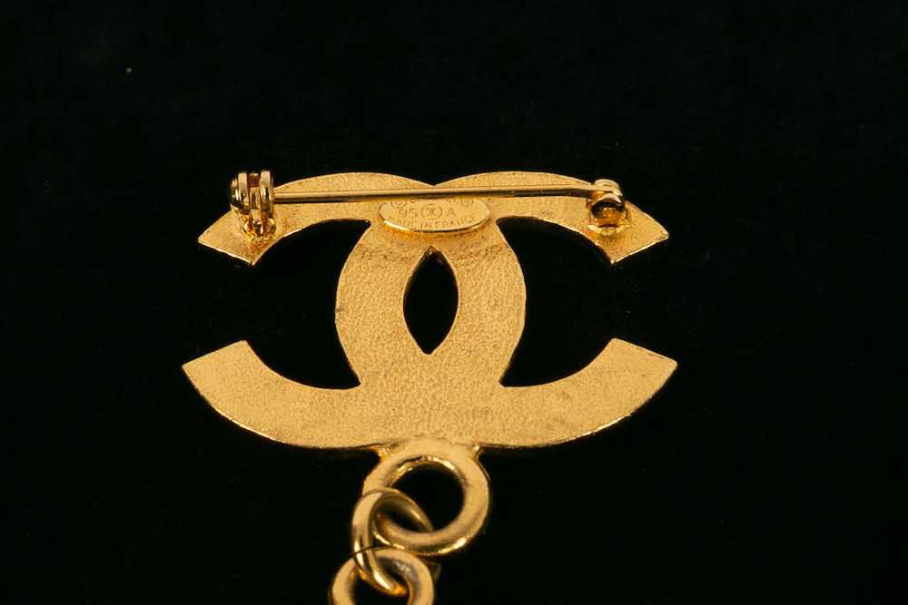 Chanel 1995 gold brooch - image 7