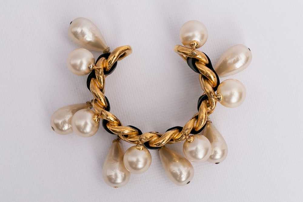 Chanel golden metal and leather bracelet - image 2