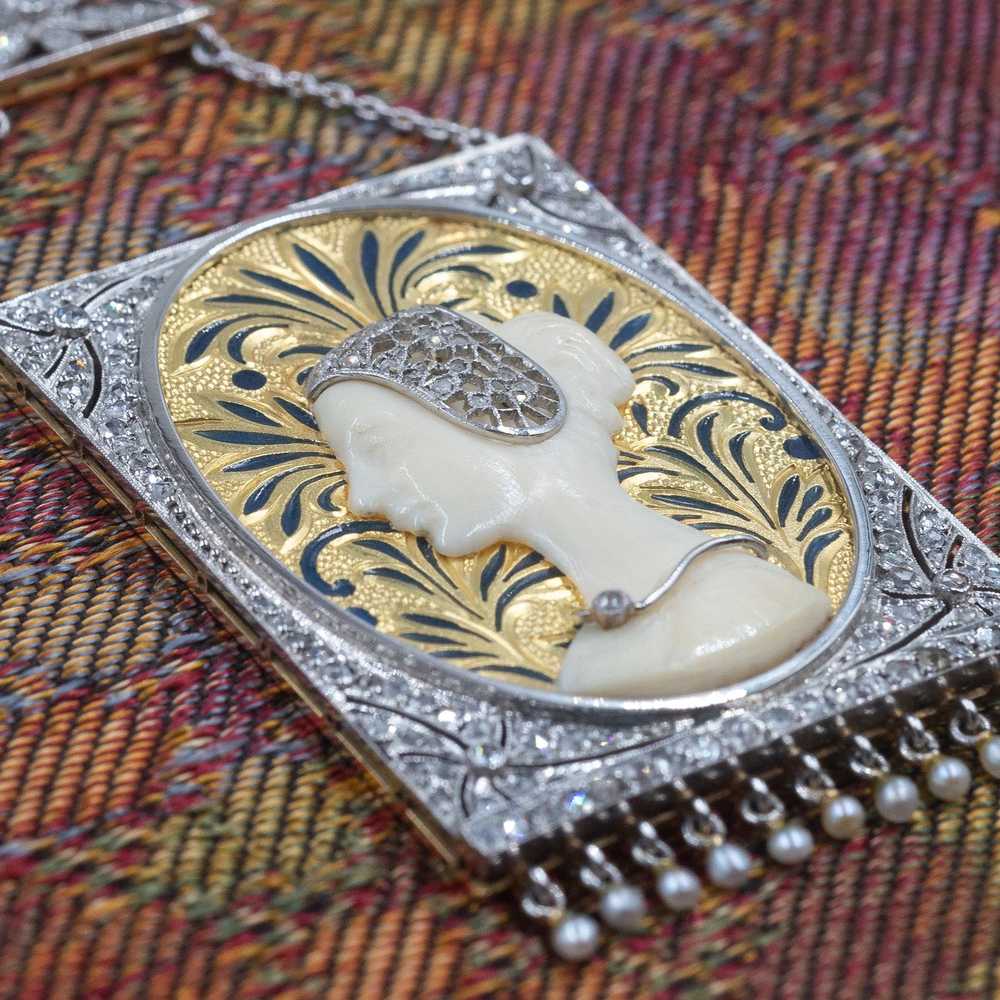 Modernisme Cameo Pendant by Lluís Masriera c1900 - image 2