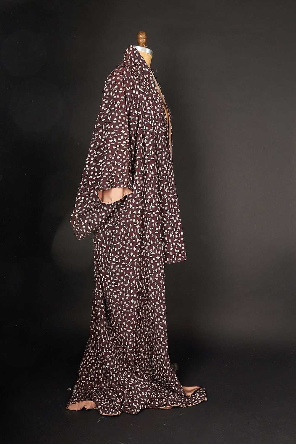 Vintage 1980s Long Brown Japanese Kimono - image 6