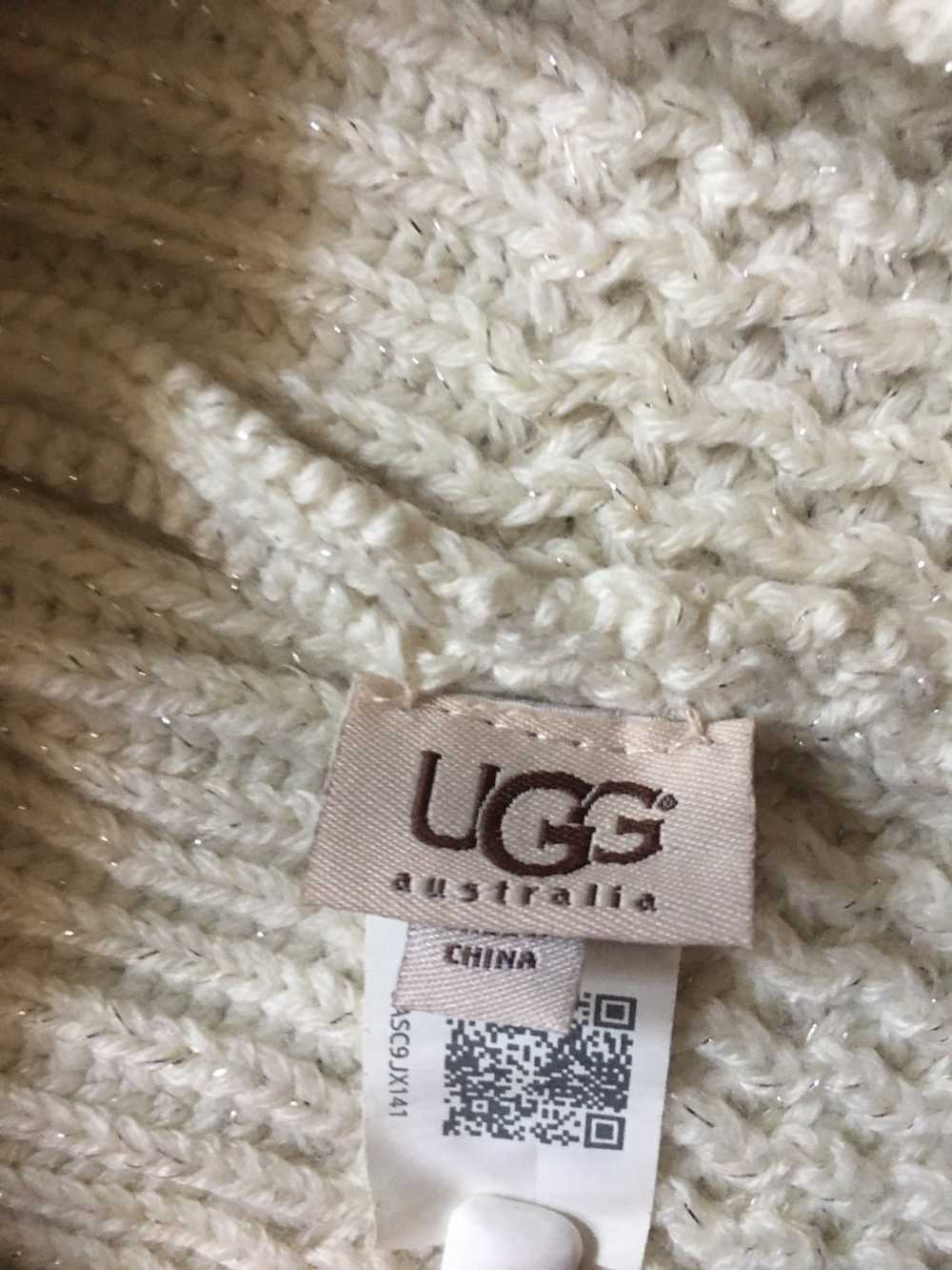 Ugg Woman’s UGG Australia Beige Knit Wool Snood S… - image 5