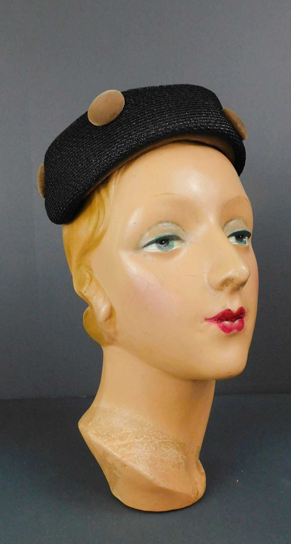 Vintage Black Straw Hat with Brown Velvet Buttons… - image 1